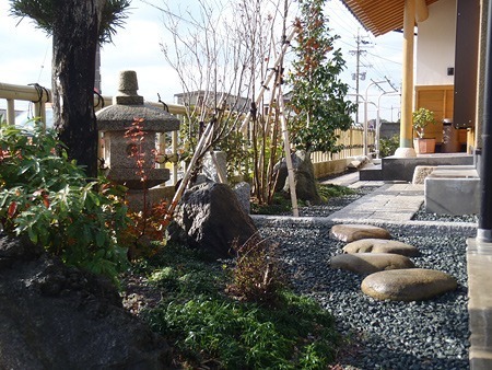 焼津市　A様邸　和風庭園　玄関からのアプローチ工事
